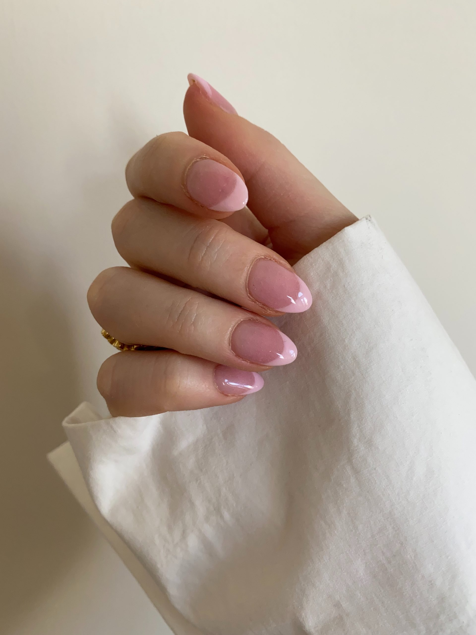 Paznokcie Różowe zanurz się w trendach manicure